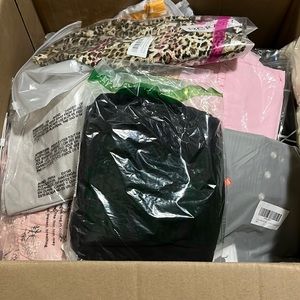 Mystery tops bundle of 10